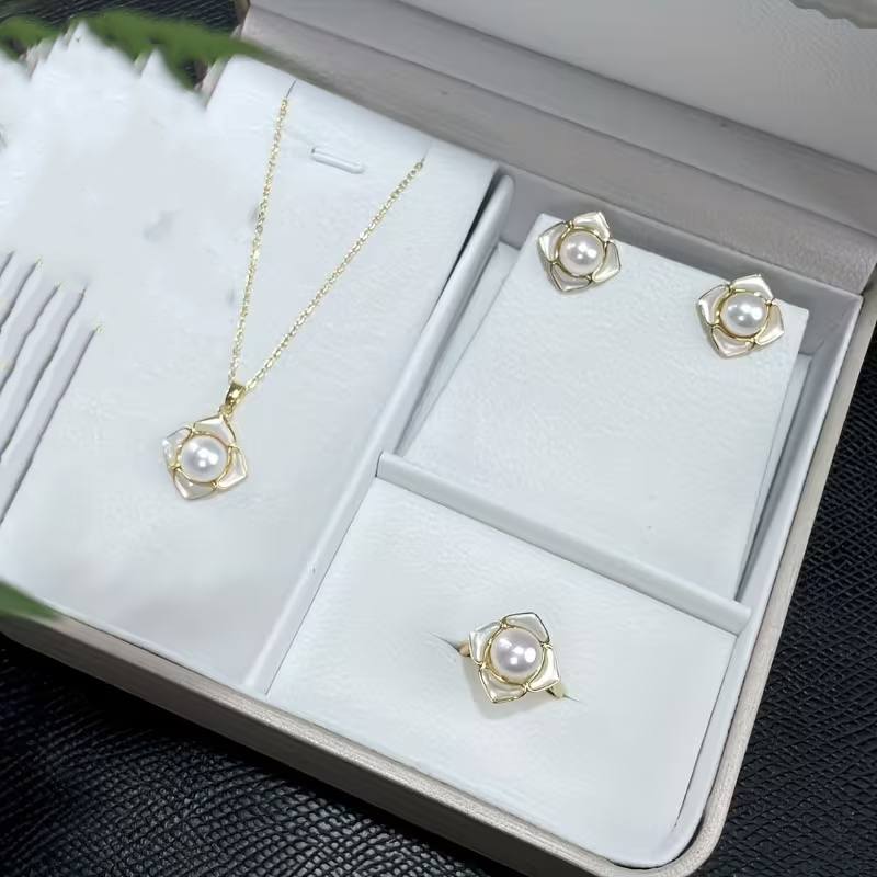 Freshwater Freshwater Pearls Shell Light Luxury High-End Three-Piece Set