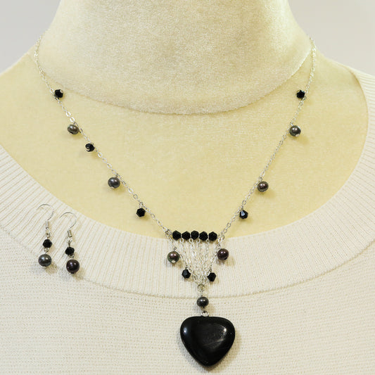 Luxury Handmade Fresh Water with Black Stone Jewelry Set Unique Black Love Pendant Necklace with Fresh Water with Stone Earrings, A Gift Of Choice for Everyday And Every Occasion