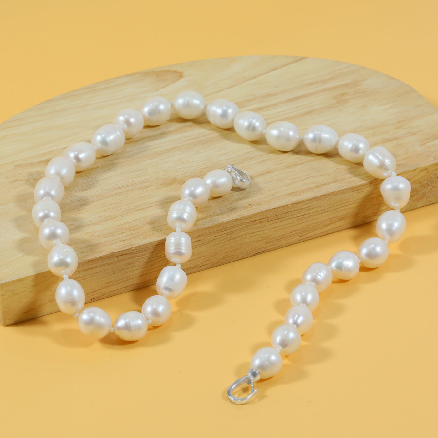 10-11mm Freshwater Pearl Necklace - Exquisite 18 Inch Jewelry with 925 Silver Plated Clasp, Luxurious Style for Women, Ideal for Daily Wear, Special Occasions, and Christmas Gifting[XL-2412White-03]