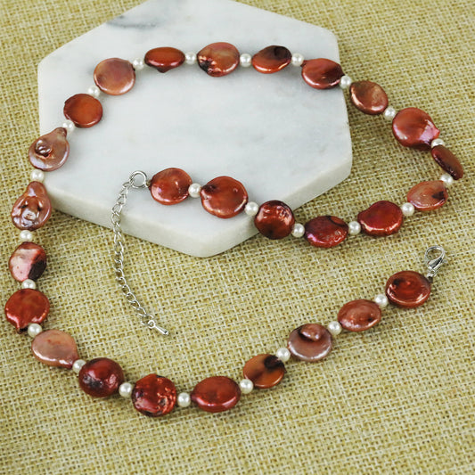 Red button-shaped natural freshwater pearl necklace, handmade natural freshwater pearl necklace.
