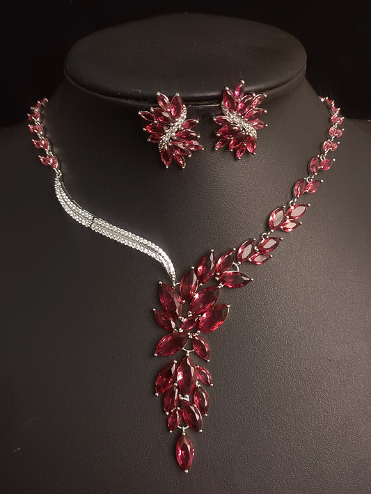 Zircon necklace and earrings jewelry set for evening parties, wedding dresses, banquets, and festivals.