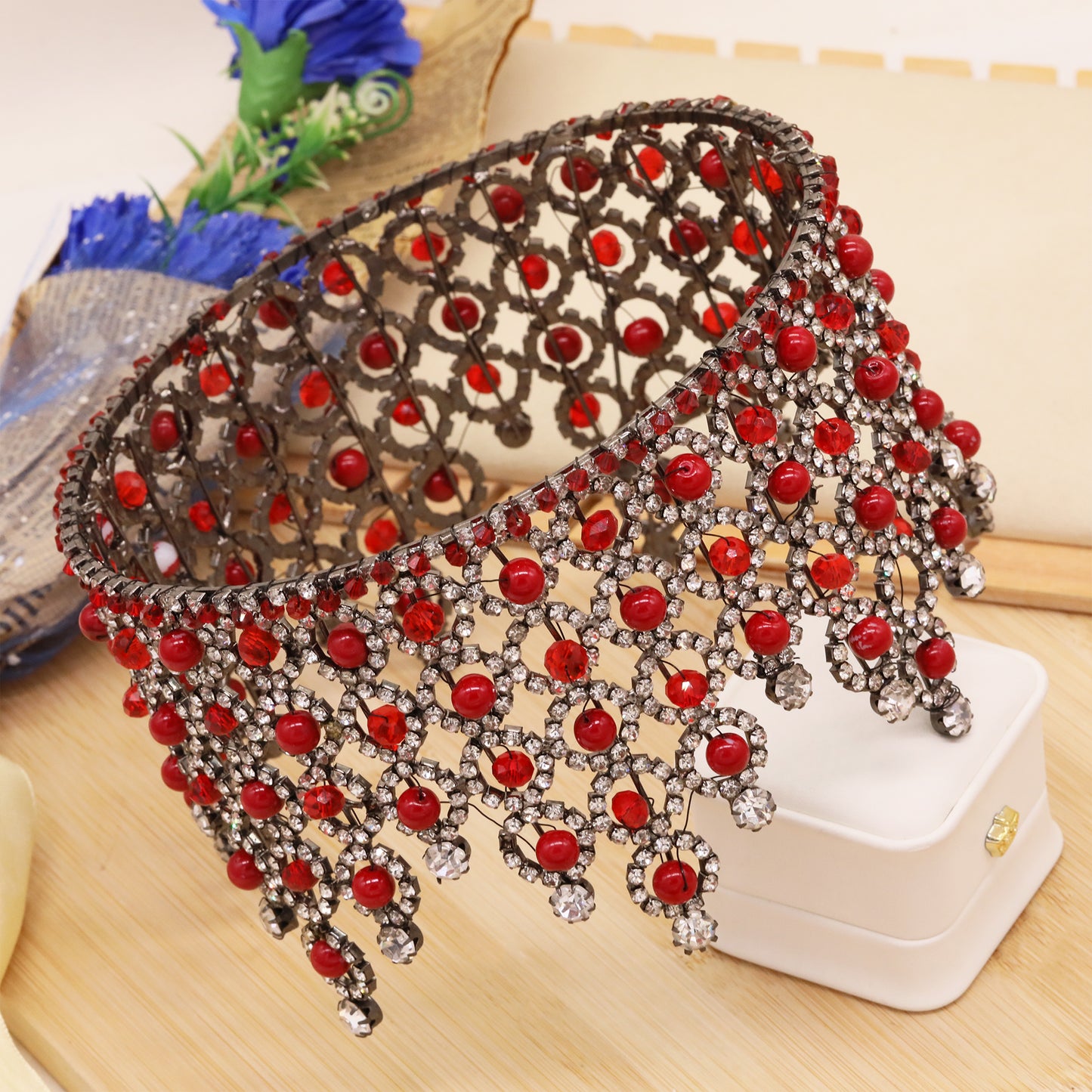 3.93inch Long Round Red Bead Crown Unique Princess Crown Queen Crown, suitable for everyday, festival and party