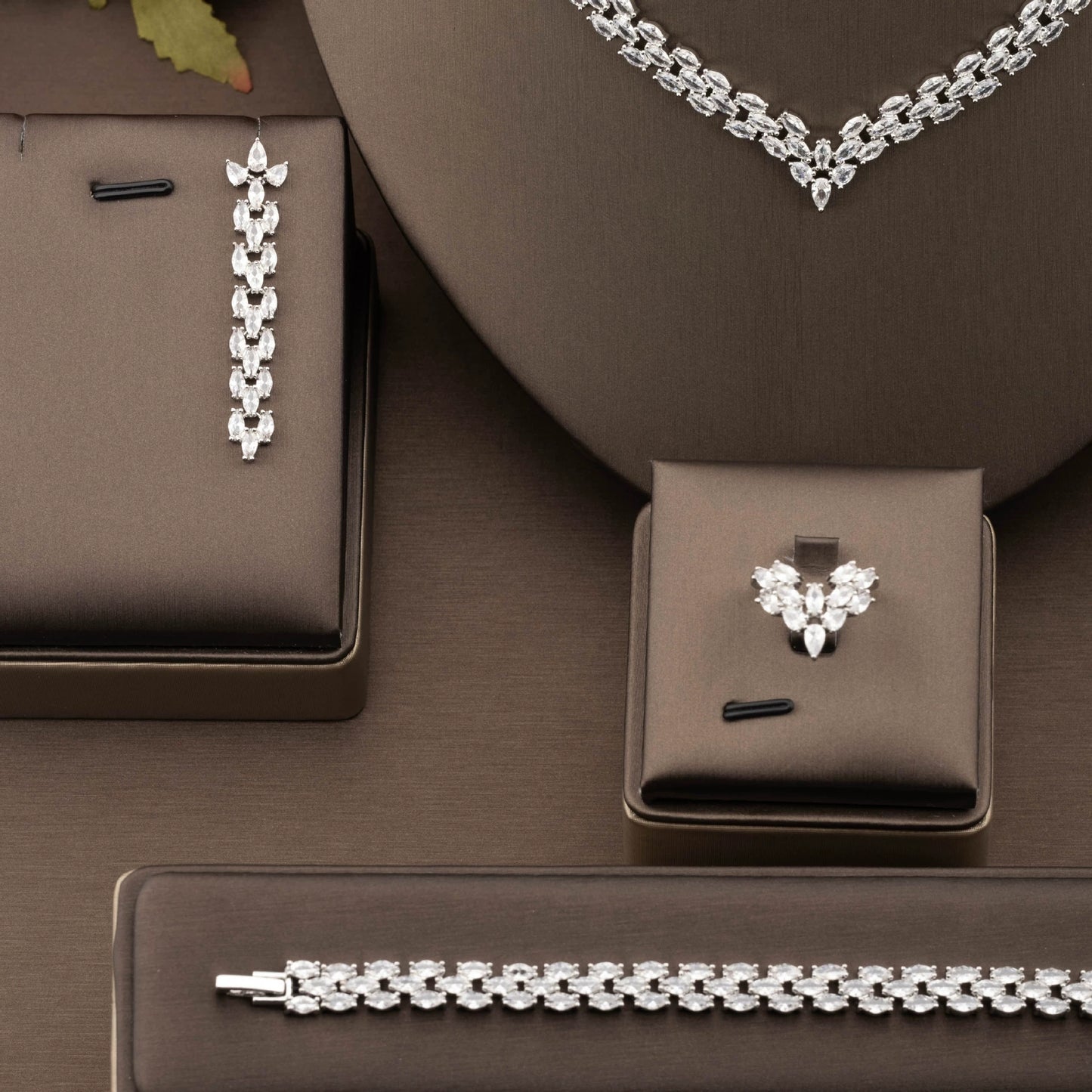 1 elegant set of sparkling cubic zirconia bouquet pendant design jewelry set