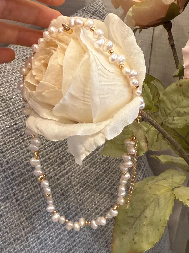 Natural Freshwater Pearl Necklace