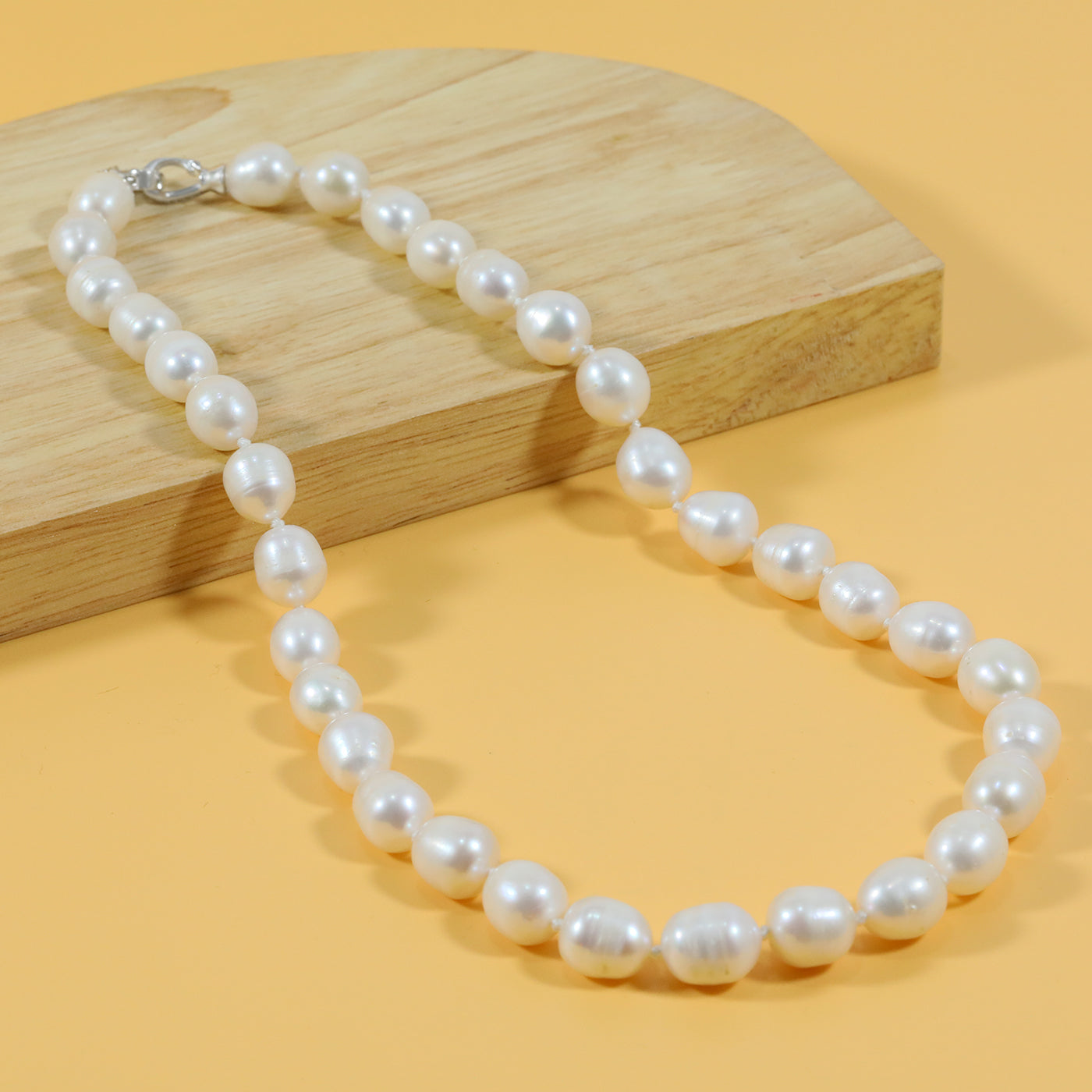 10-11mm Freshwater Pearl Necklace - Exquisite 18 Inch Jewelry with 925 Silver Plated Clasp, Luxurious Style for Women, Ideal for Daily Wear, Special Occasions, and Christmas Gifting[XL-2412White-03]