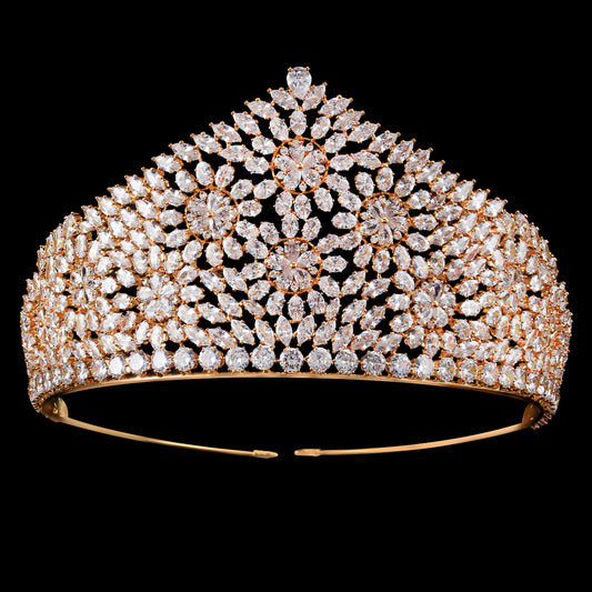 A 3inch tall Gold Zircon Crown Elegant Zircon wedding Crown tiara, ideal for Christmas and Valentine's Day gifts, perfect for everyday, wedding, birthday party and anniversary wear Zircon tiara