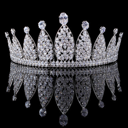 A 2.7inch tall silver Zircon Crown Elegant Zircon wedding Crown tiara, ideal for Christmas and Valentine's Day gifts, perfect for everyday, wedding, birthday party and anniversary wear Zircon tiara