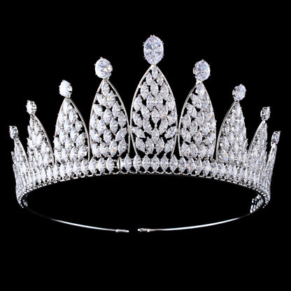 A 2.7inch tall silver Zircon Crown Elegant Zircon wedding Crown tiara, ideal for Christmas and Valentine's Day gifts, perfect for everyday, wedding, birthday party and anniversary wear Zircon tiara