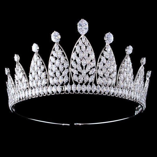 A 2.7inch tall silver Zircon Crown Elegant Zircon wedding Crown tiara, ideal for Christmas and Valentine's Day gifts, perfect for everyday, wedding, birthday party and anniversary wear Zircon tiara